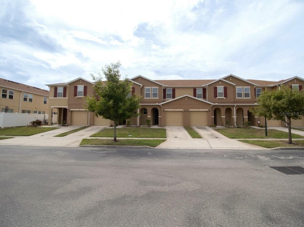 Photo of 5159 Adelaide Drive, Kissimmee, FL 34746 (MLS # S5158451)