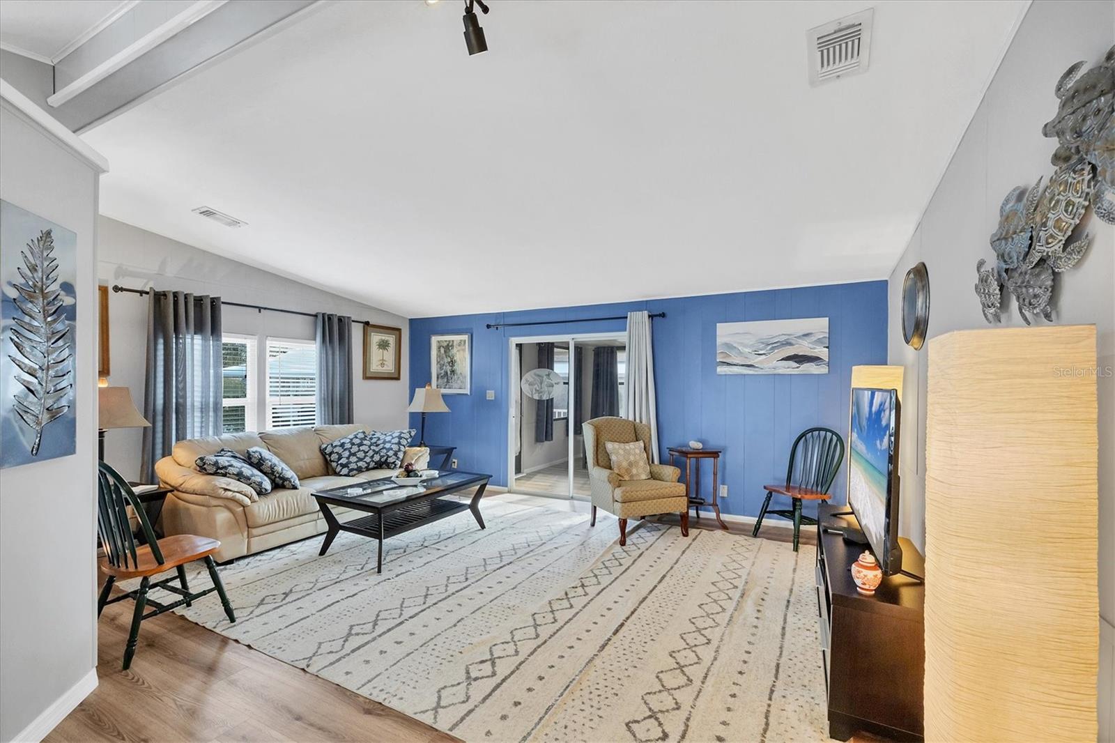 TANGERINE WOODS - Residential