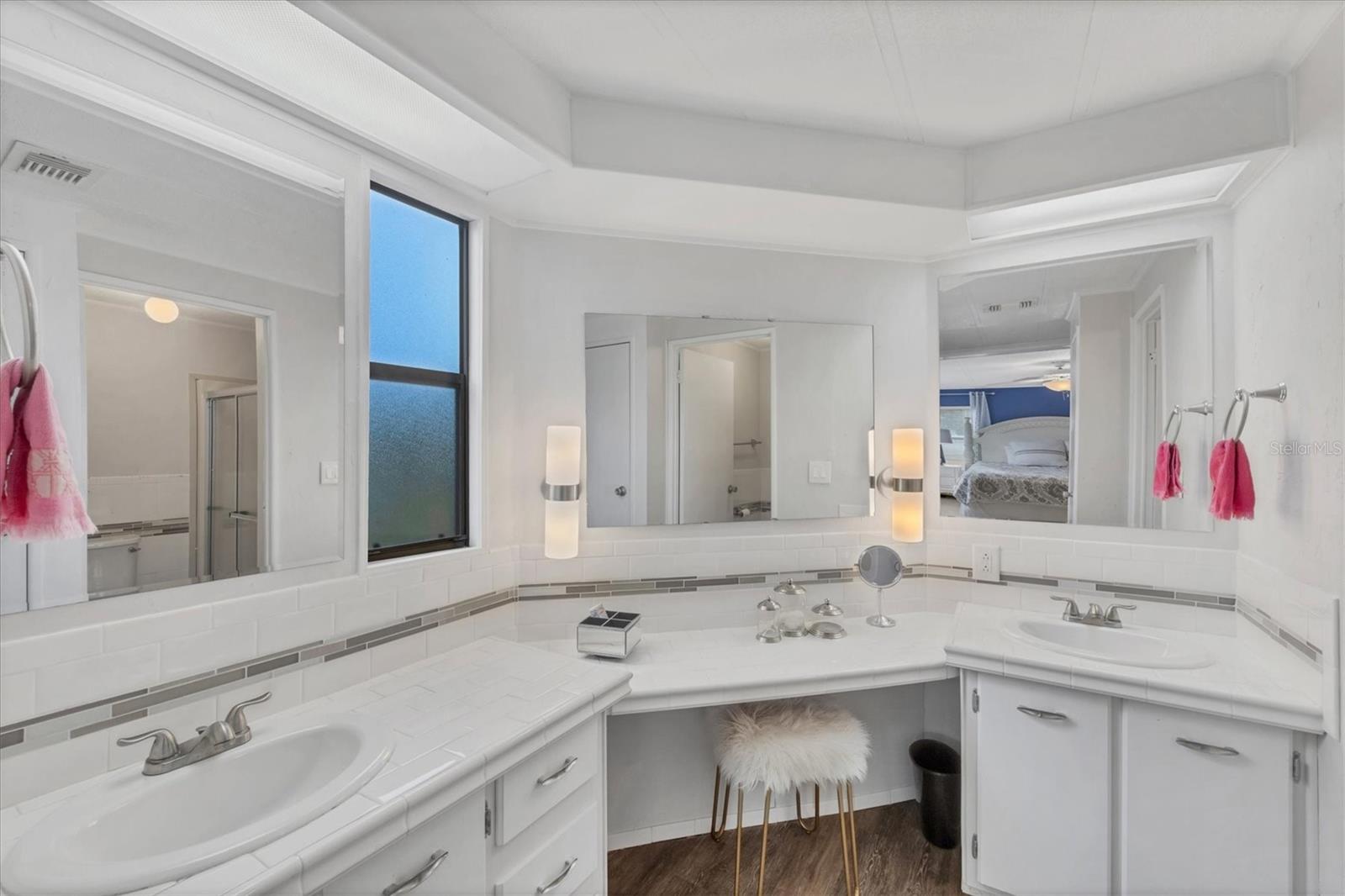 TANGERINE WOODS - Residential