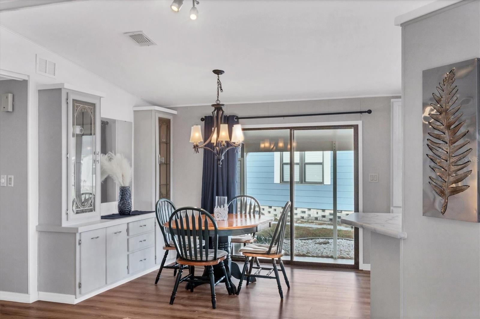 TANGERINE WOODS - Residential