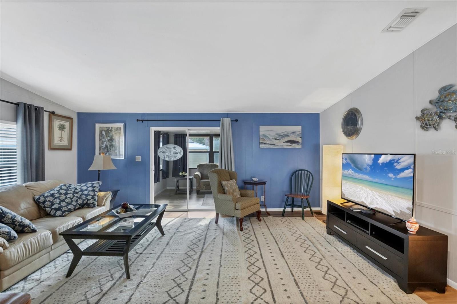 TANGERINE WOODS - Residential