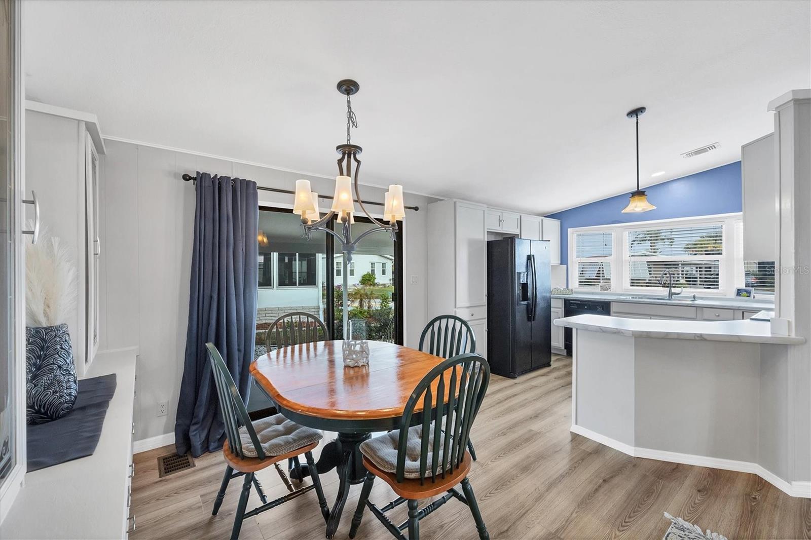 TANGERINE WOODS - Residential