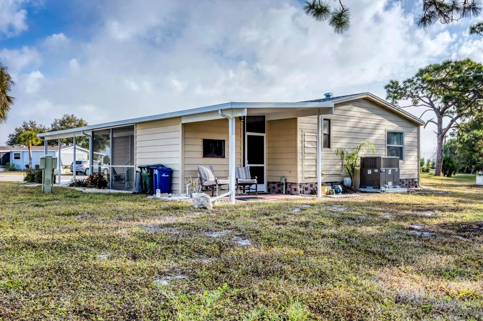 TANGERINE WOODS - Residential