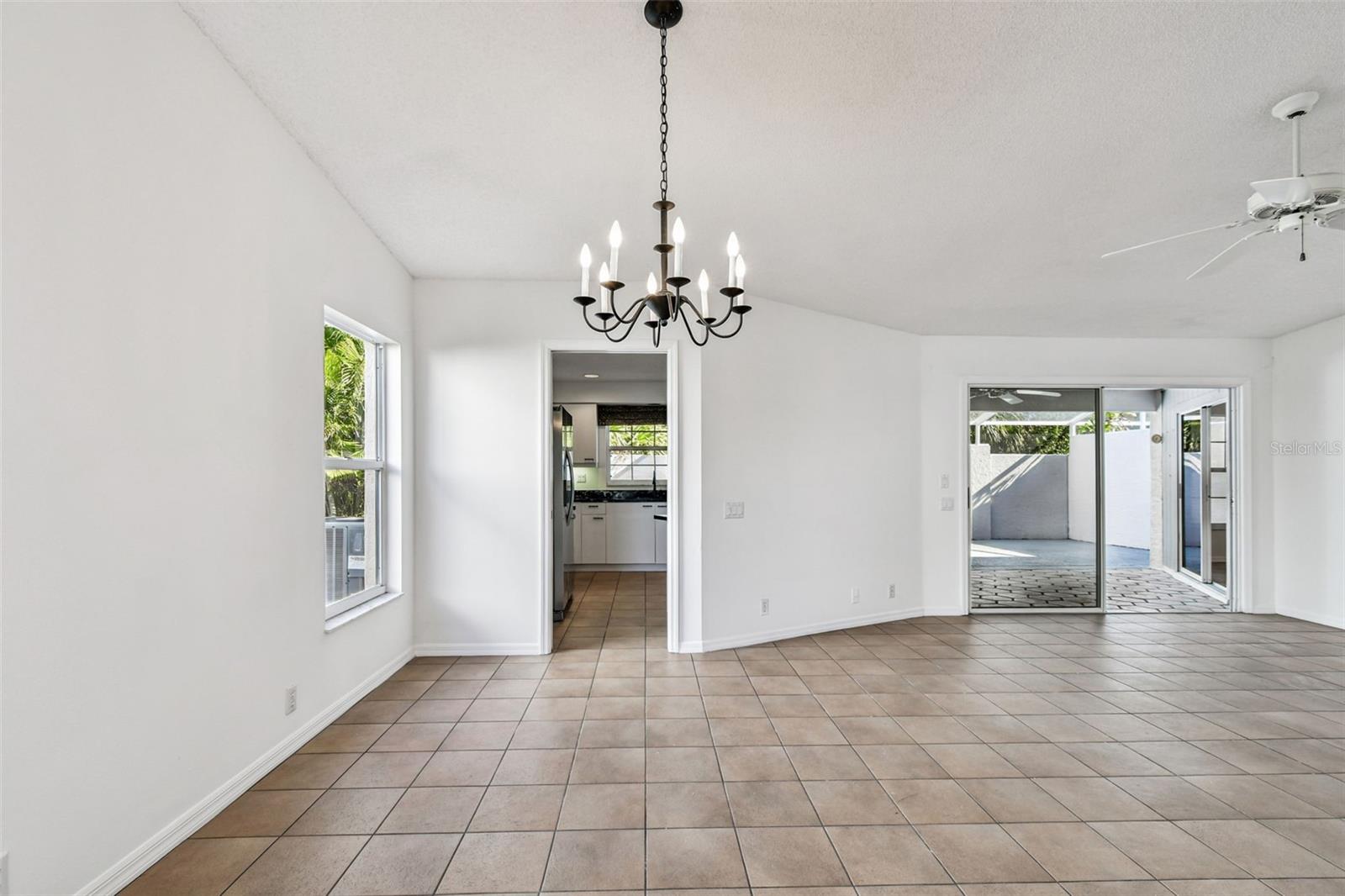 CRESTWOOD VILLAGE OF SARA 4 & 5 - Residential