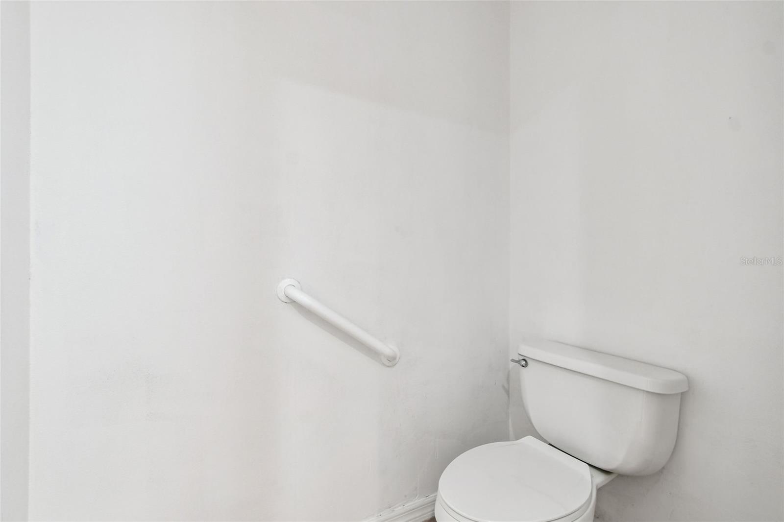 CRESTWOOD VILLAGE OF SARA 4 & 5 - Residential