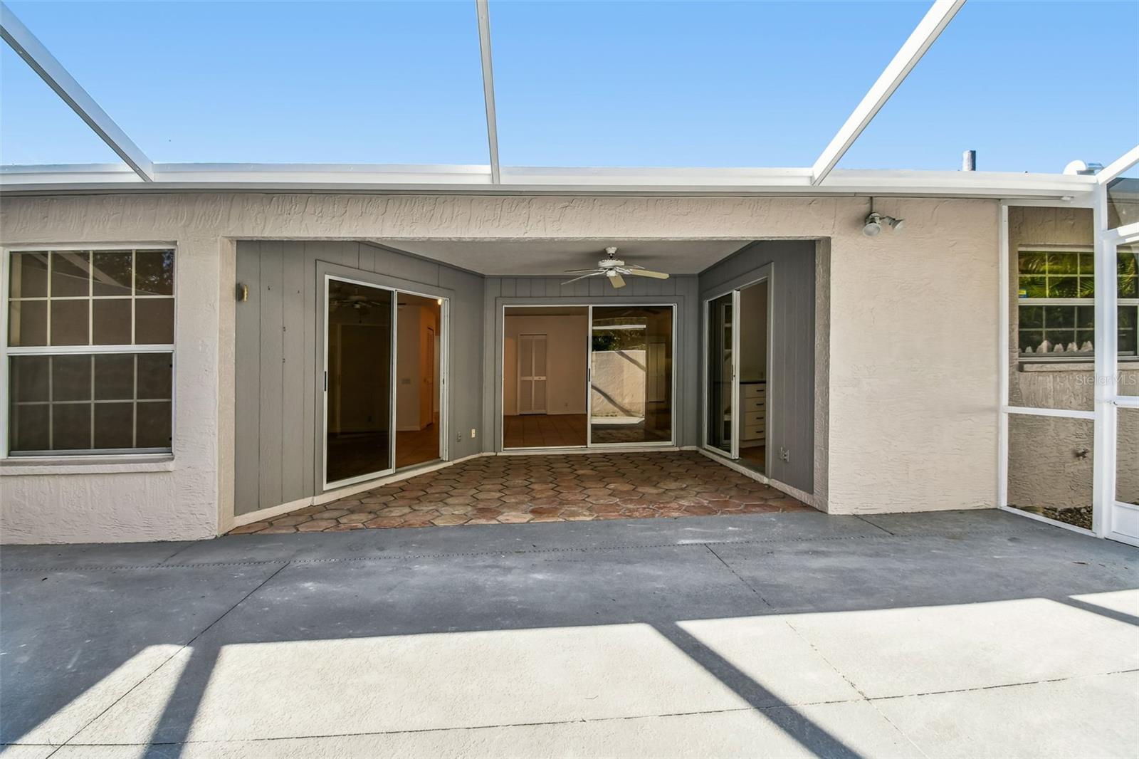 CRESTWOOD VILLAGE OF SARA 4 & 5 - Residential