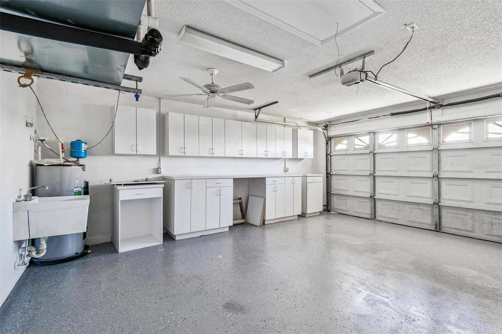 CRESTWOOD VILLAGE OF SARA 4 & 5 - Residential