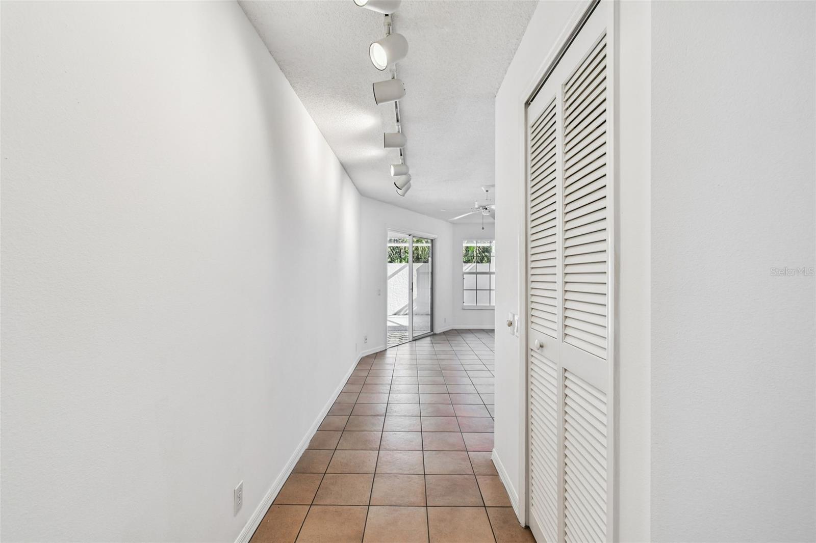 CRESTWOOD VILLAGE OF SARA 4 & 5 - Residential