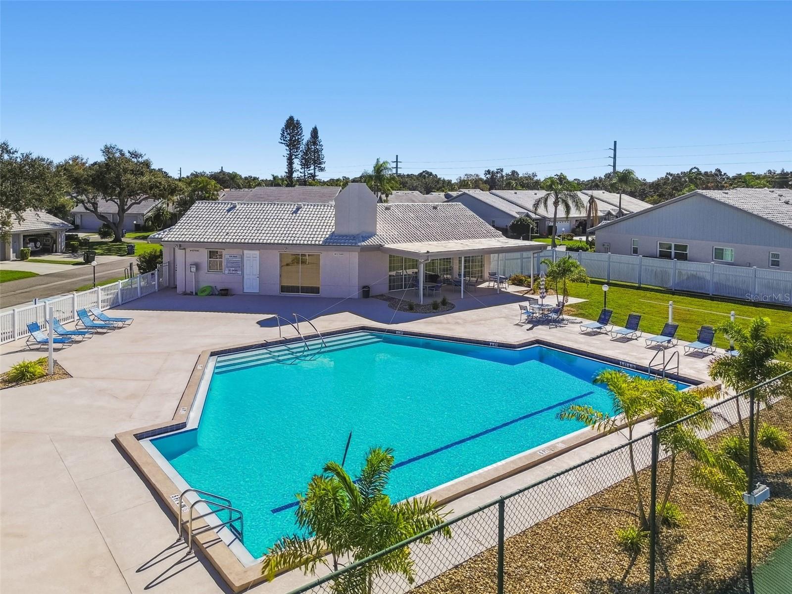 CRESTWOOD VILLAGE OF SARA 4 & 5 - Residential