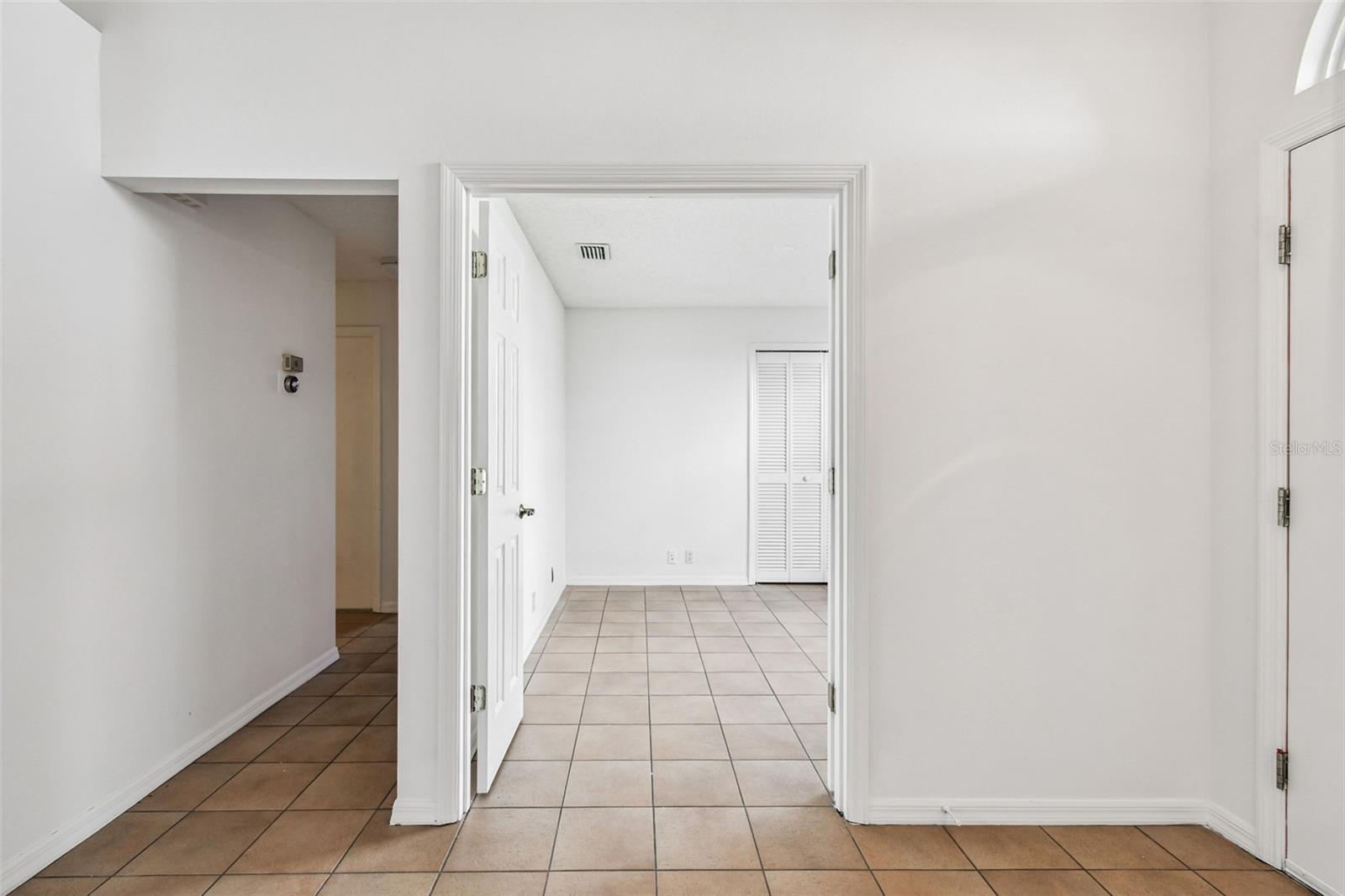 CRESTWOOD VILLAGE OF SARA 4 & 5 - Residential