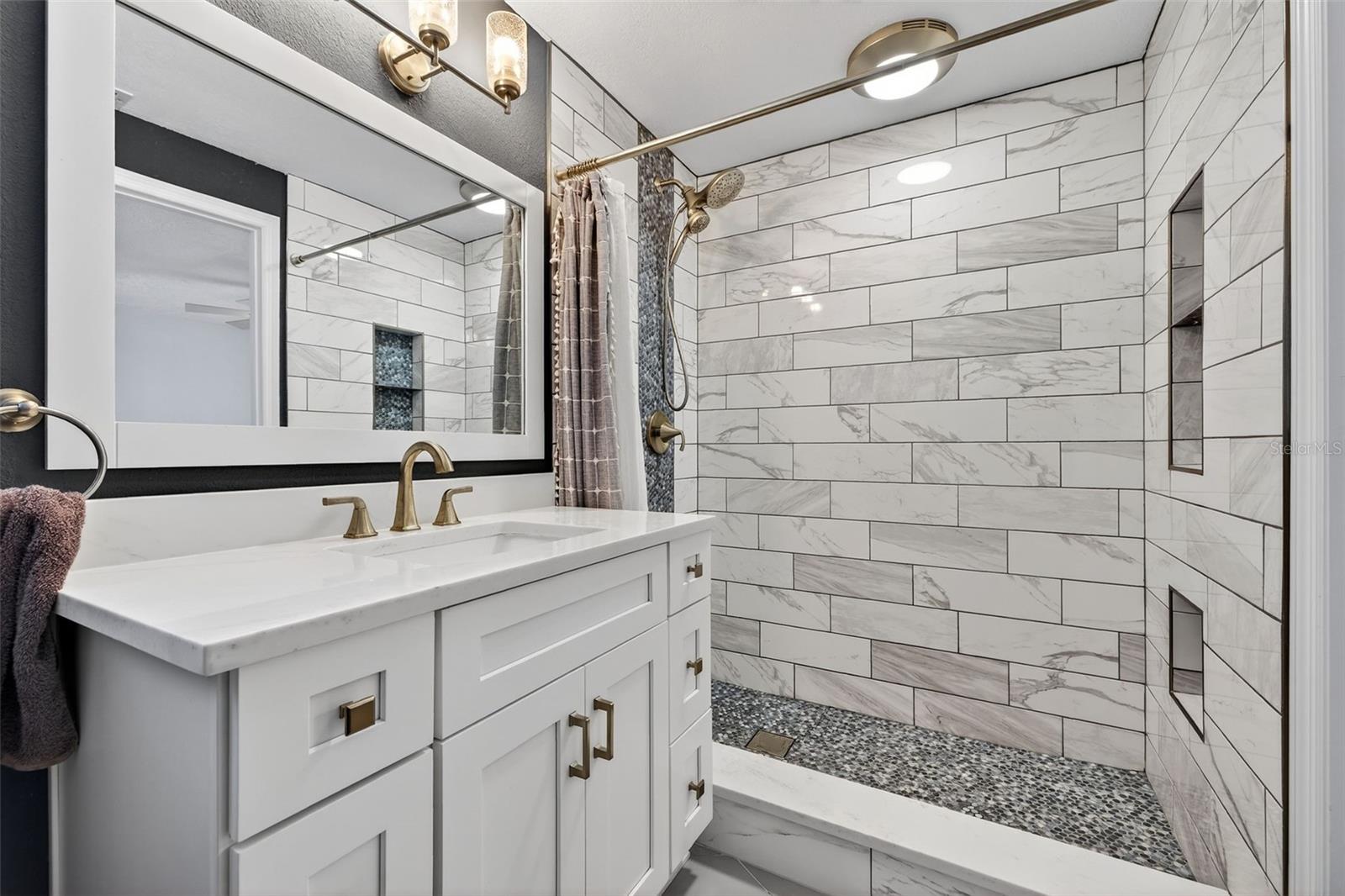 WATERWAY ESTATES SEC 2 - Residential