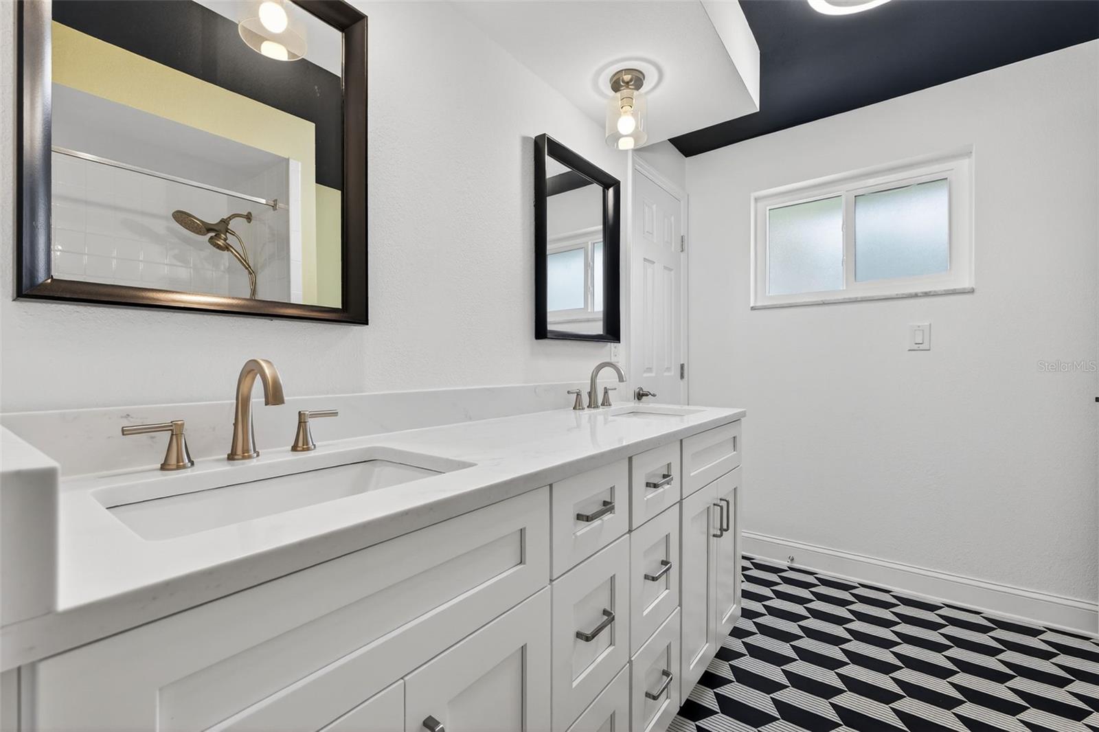 WATERWAY ESTATES SEC 2 - Residential