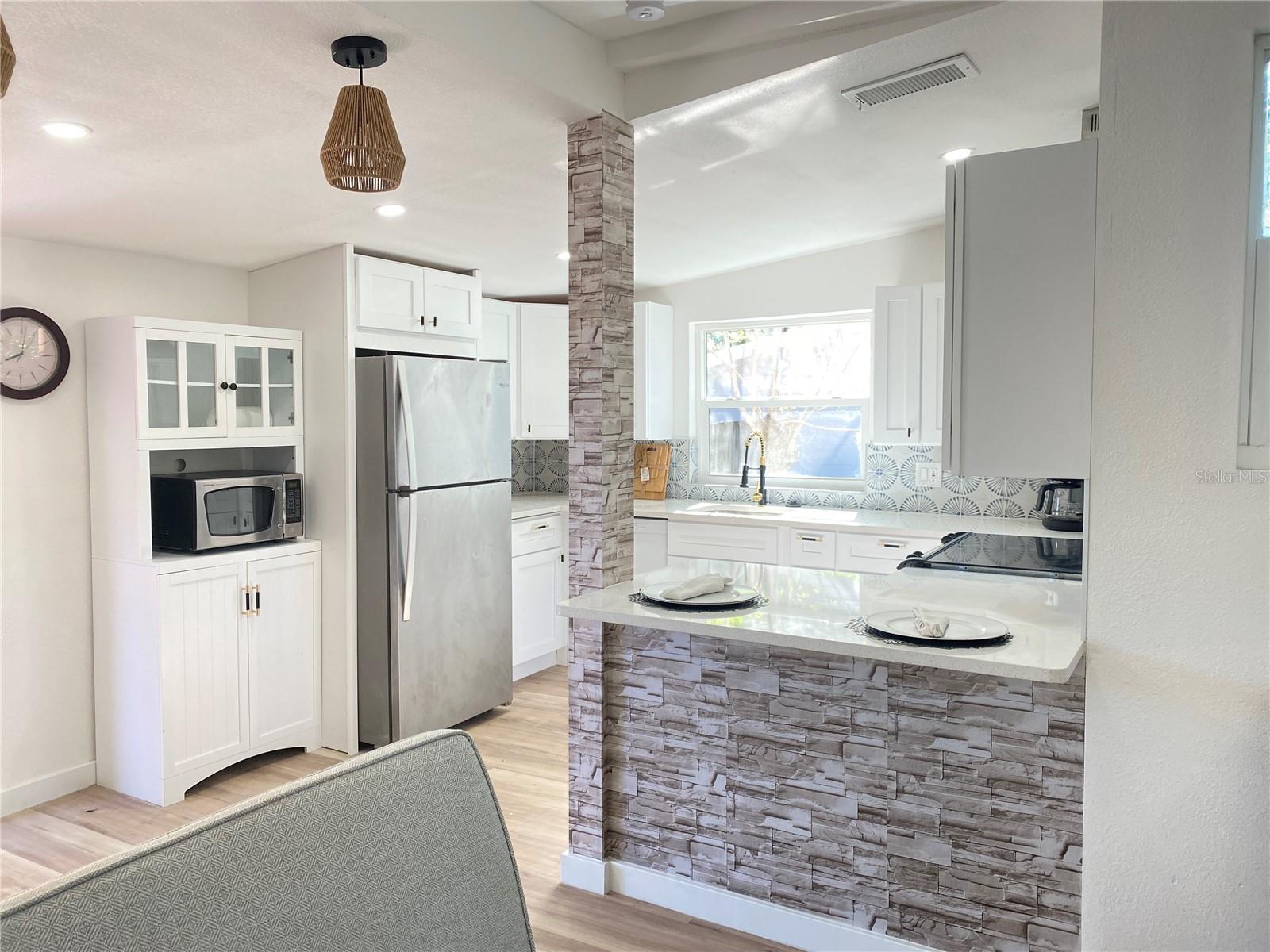 SULPHUR SPGS ADD - Residential Lease