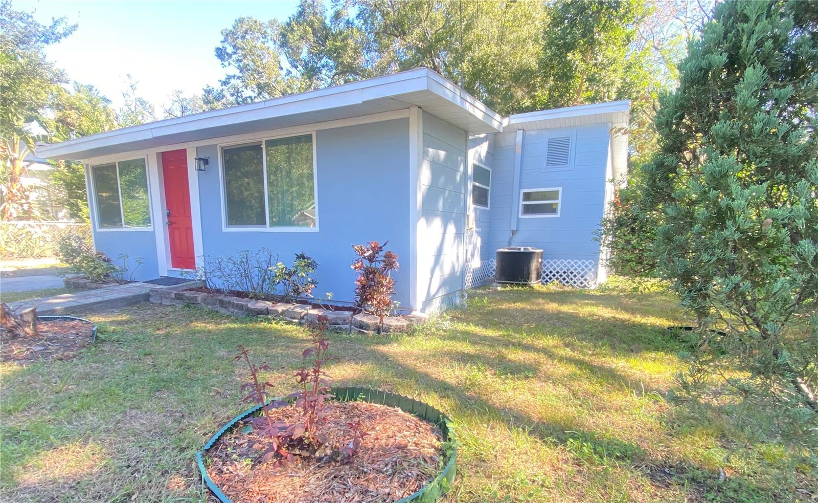 SULPHUR SPGS ADD - Residential Lease