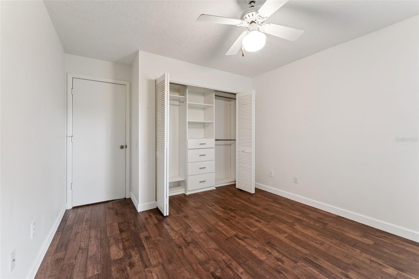 ORANGE TREE COUNTRY CLUB - Residential