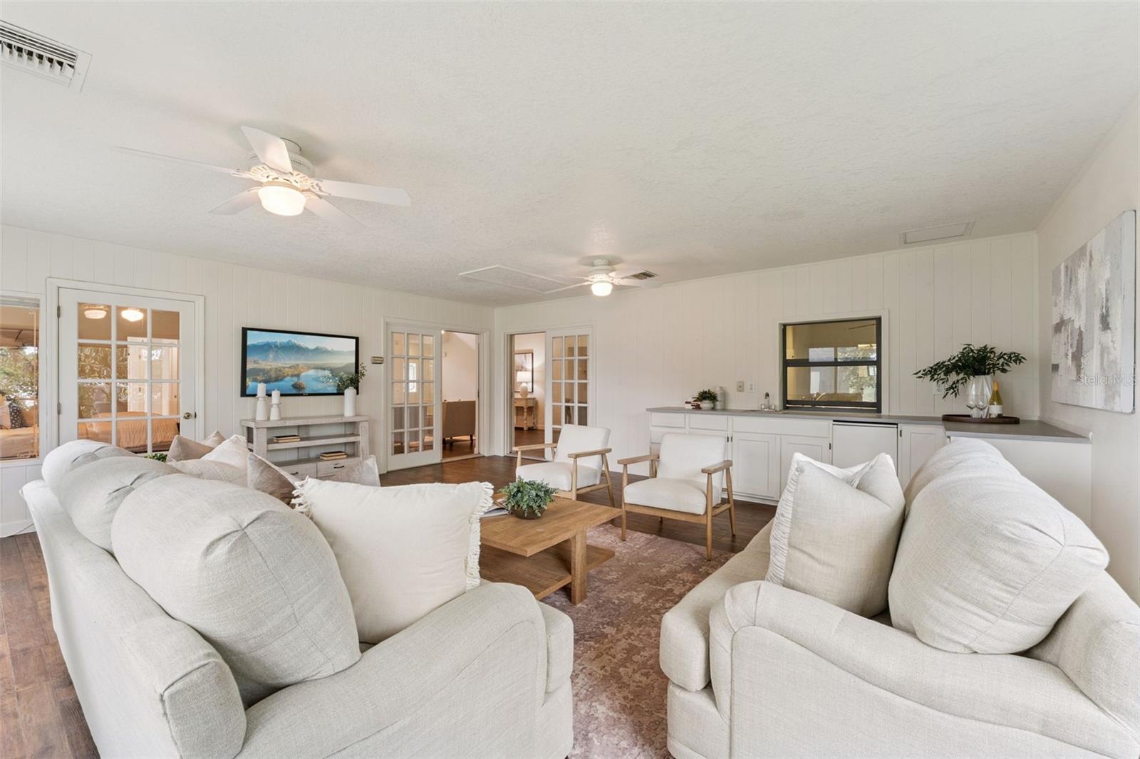 ORANGE TREE COUNTRY CLUB - Residential