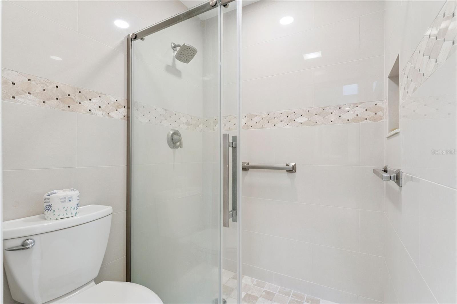 ORANGE TREE COUNTRY CLUB - Residential
