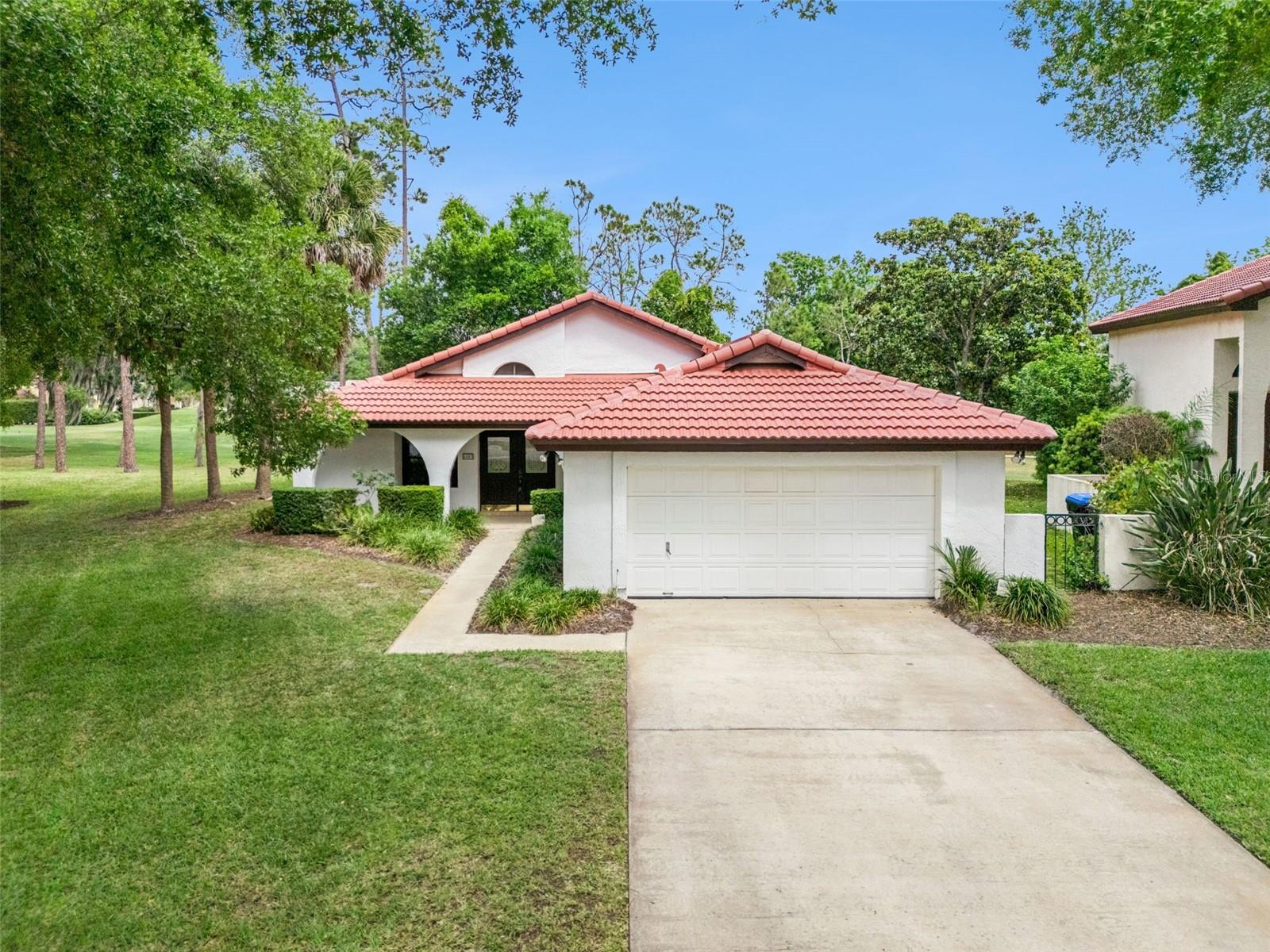 ORANGE TREE COUNTRY CLUB - Residential