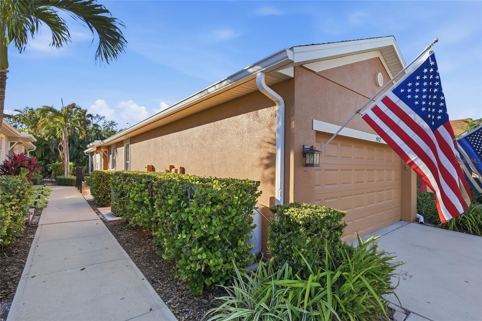 3912 BRIDLECREST LANE