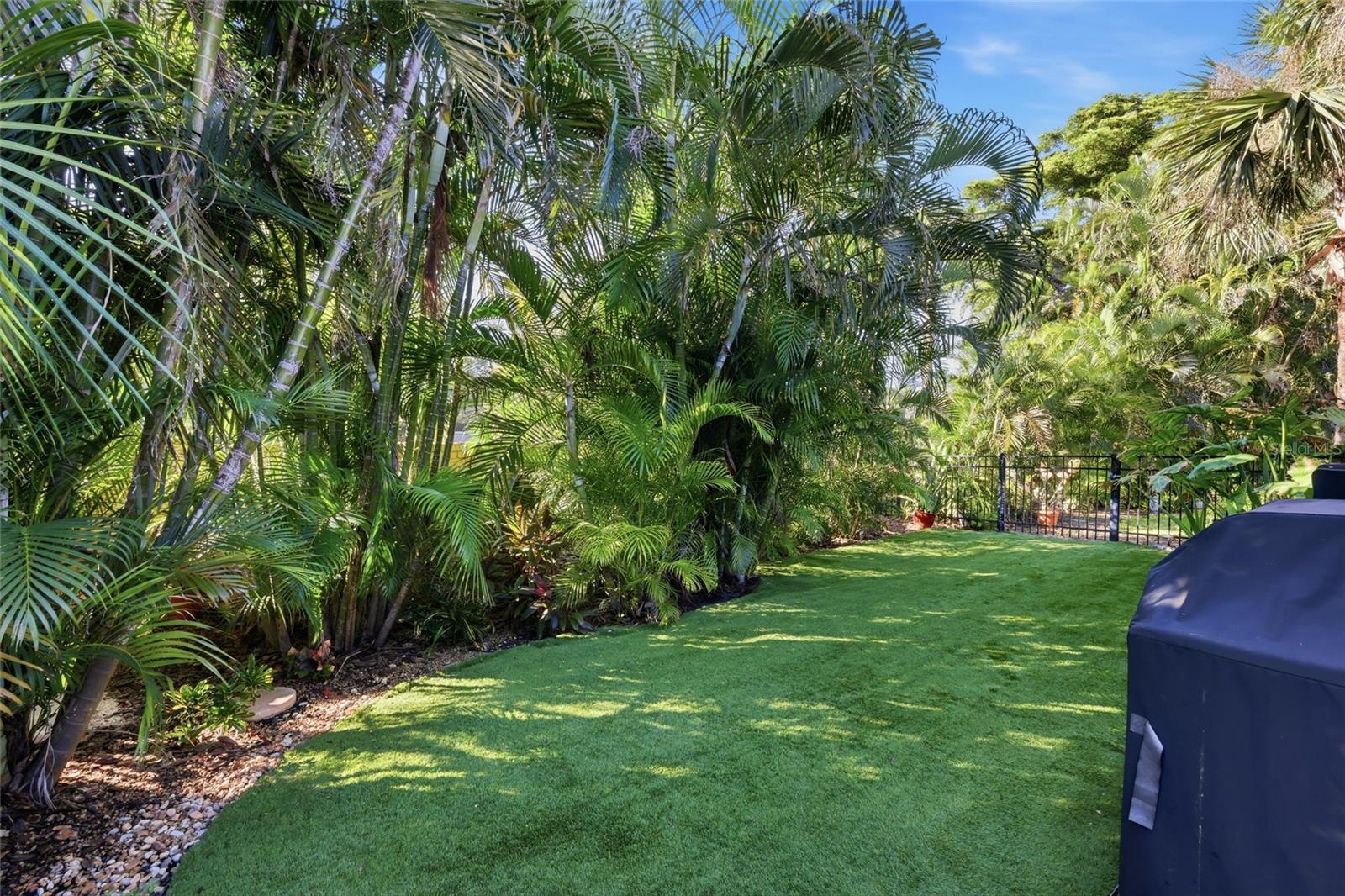 PALMA SOLA TRACE - Residential