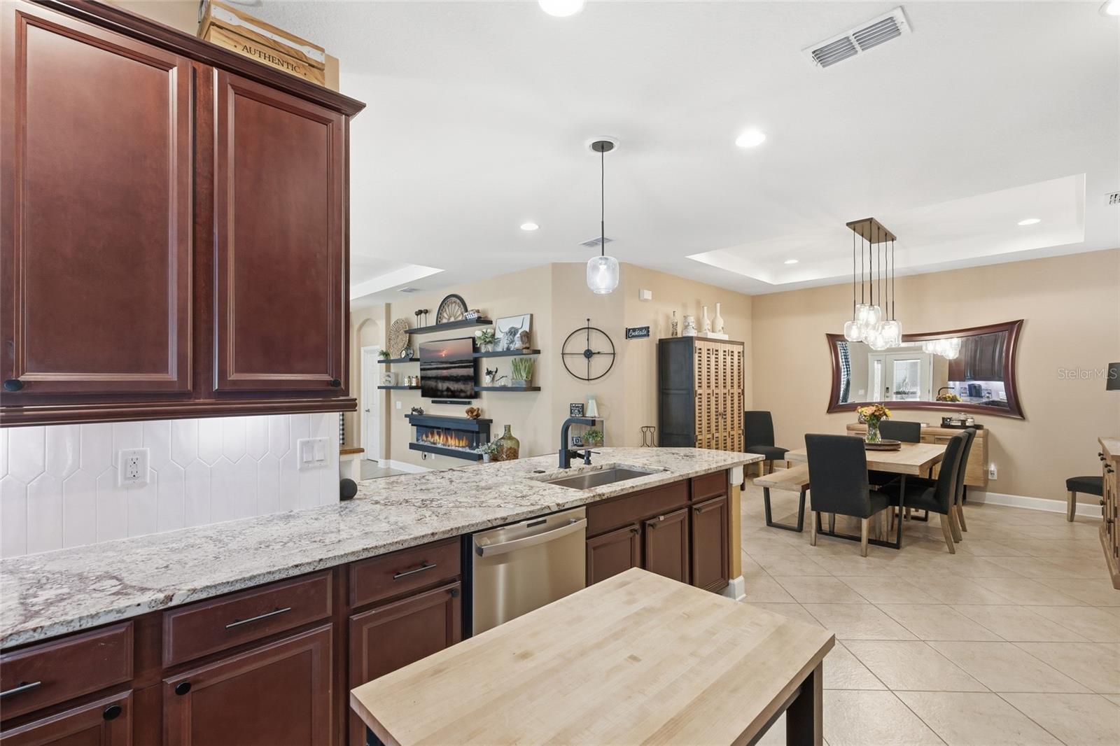 PALMA SOLA TRACE - Residential