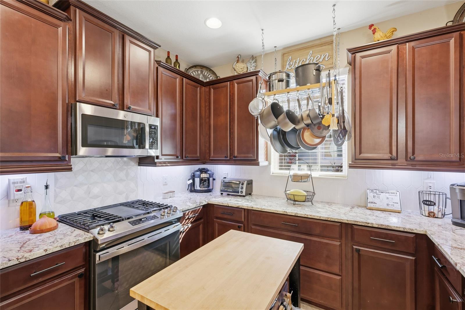 PALMA SOLA TRACE - Residential