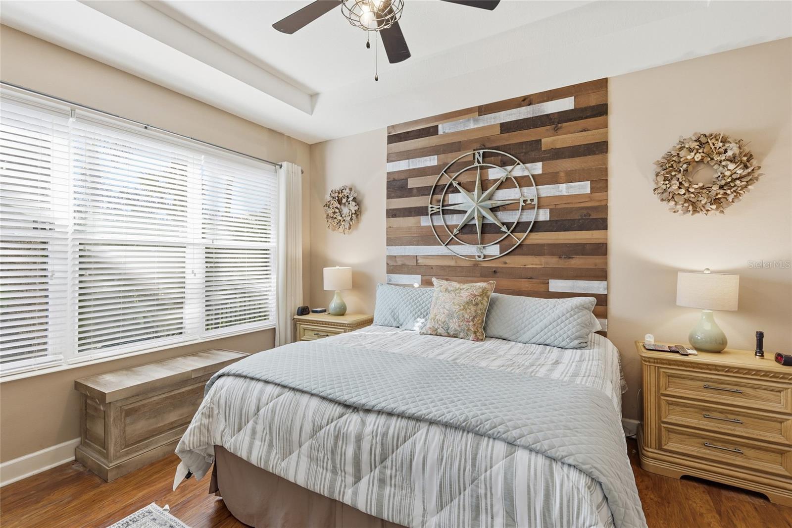 PALMA SOLA TRACE - Residential