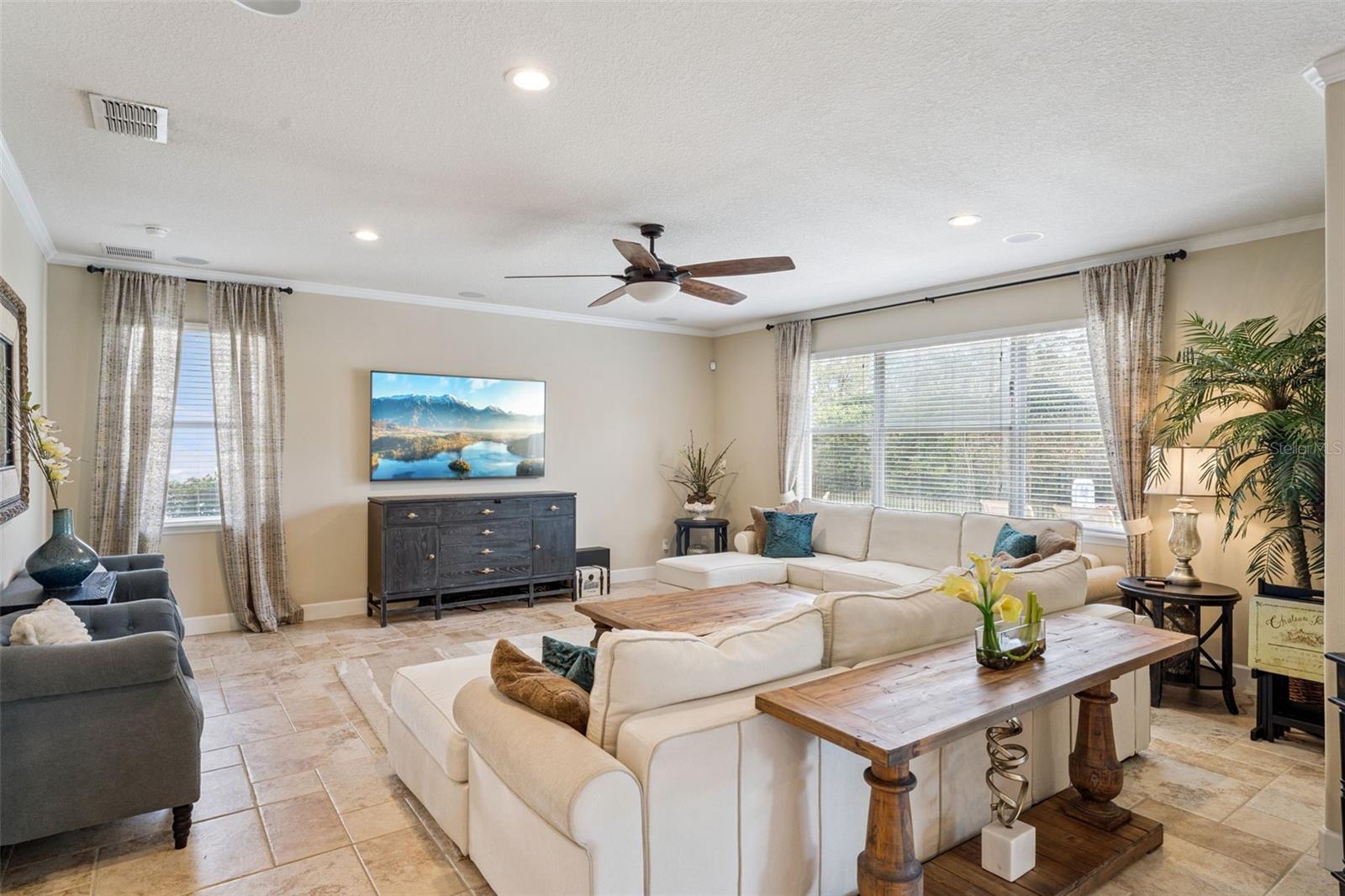 VILLAGEWALK/LK NONA UN #1A - Residential