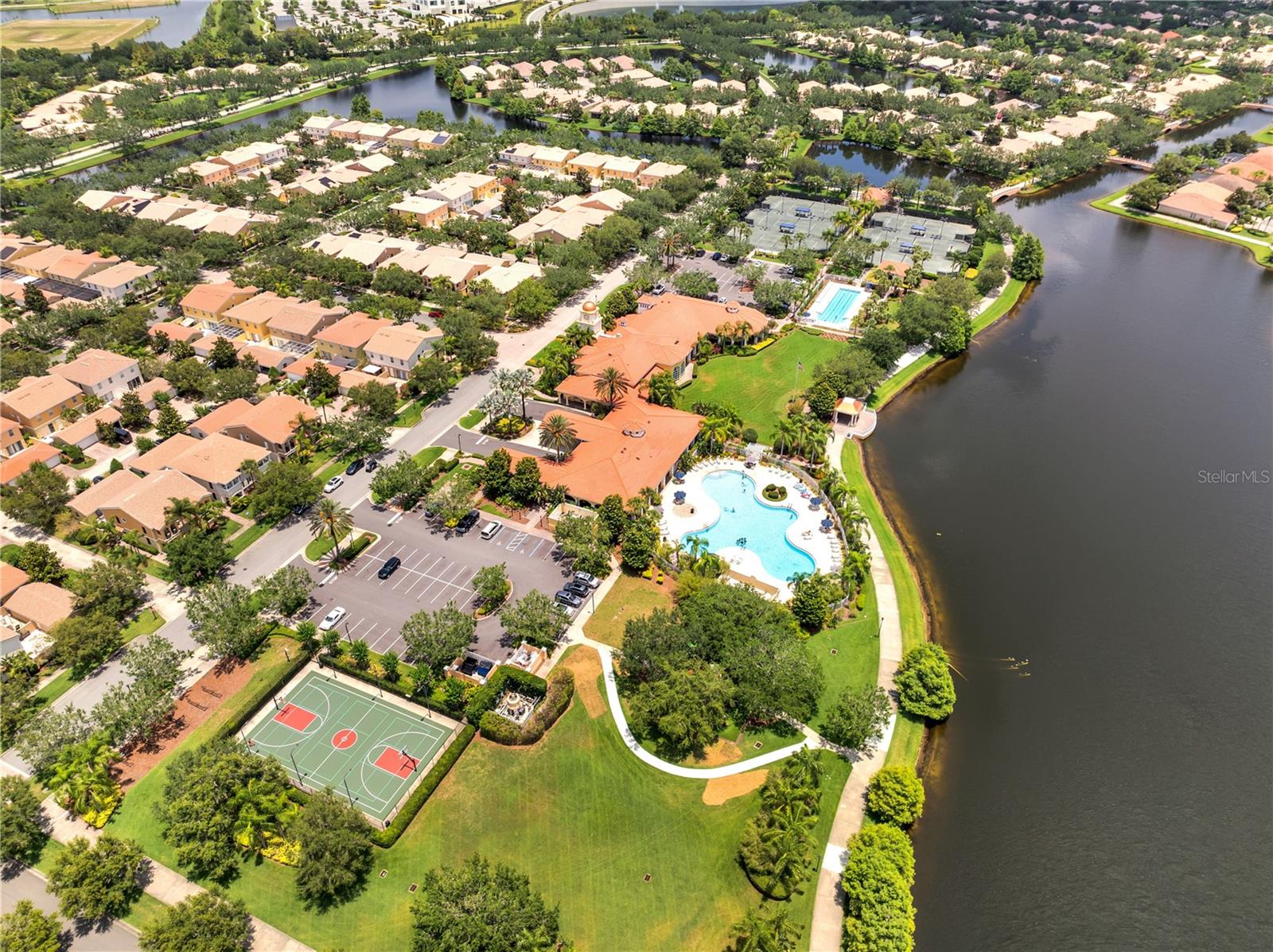 VILLAGEWALK/LK NONA UN #1A - Residential