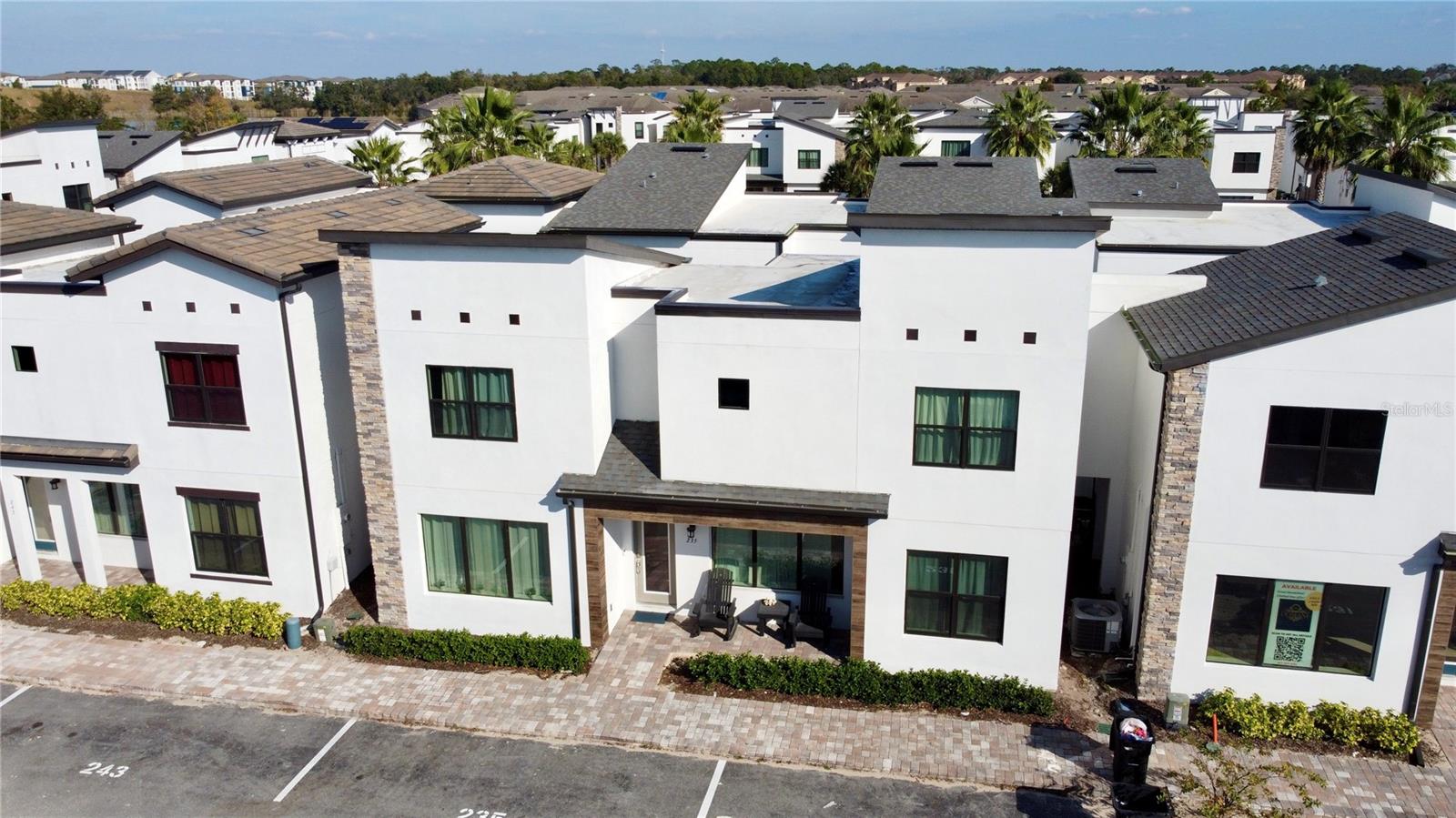 VILLA DOMANI - Residential