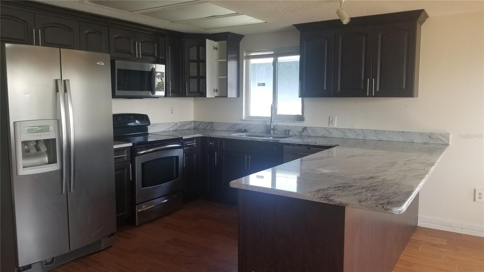 ALOHA GARDENS - Residential Lease