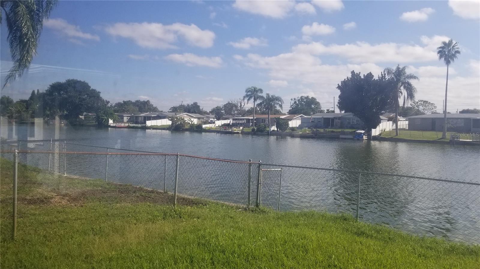 ALOHA GARDENS - Residential Lease