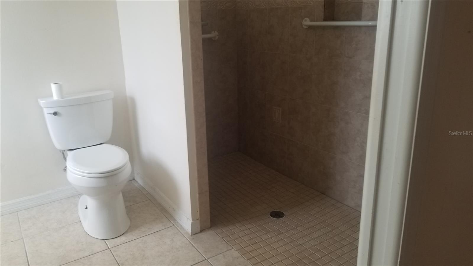 ALOHA GARDENS - Residential Lease