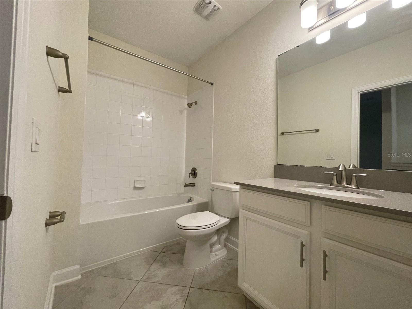 TRAILS/MOSS PARK - Residential Lease