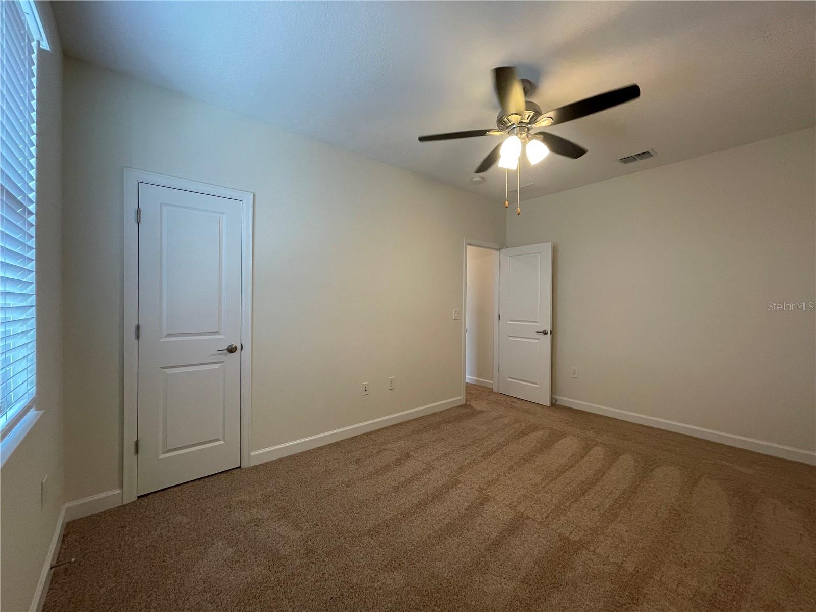 TRAILS/MOSS PARK - Residential Lease