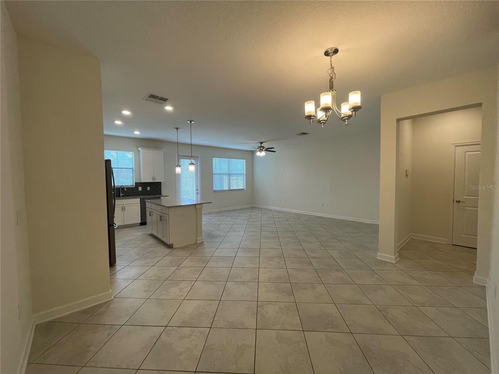 TRAILS/MOSS PARK - Residential Lease