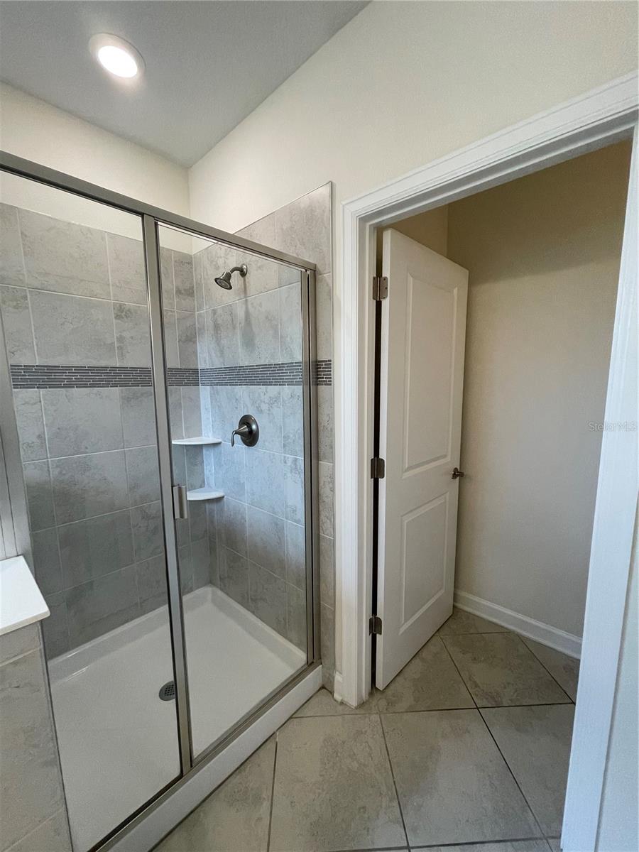 TRAILS/MOSS PARK - Residential Lease