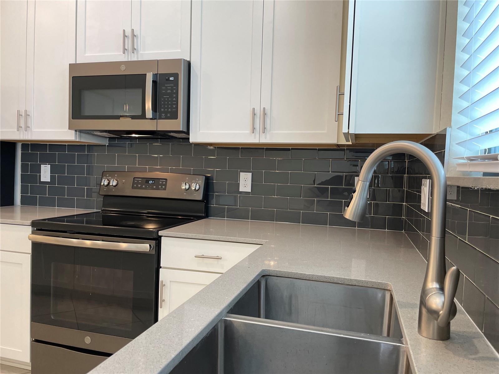 TRAILS/MOSS PARK - Residential Lease