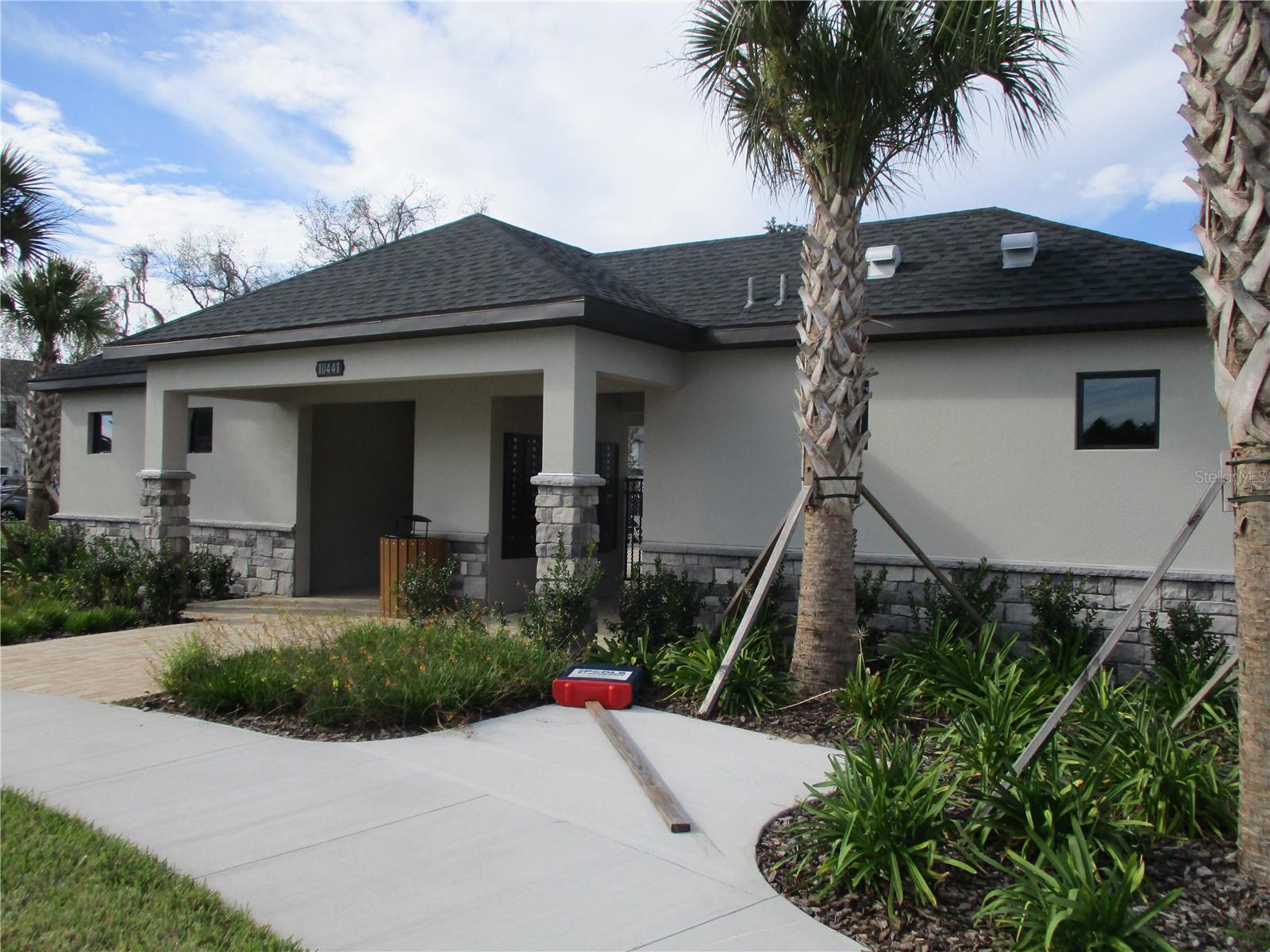 TRAILS/MOSS PARK - Residential Lease