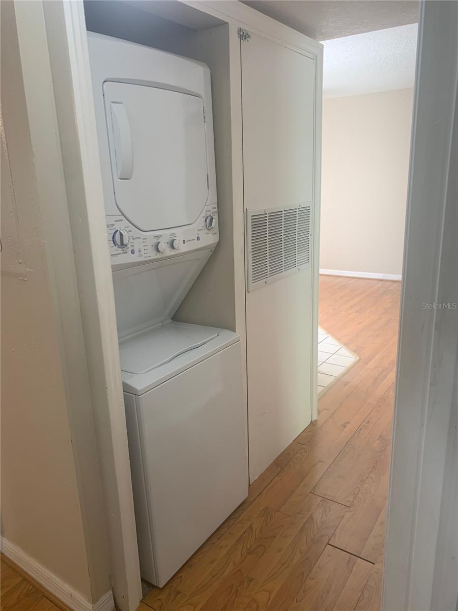 FLORIDA VACATION VILLAS - Residential Lease