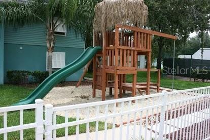 FLORIDA VACATION VILLAS - Residential Lease