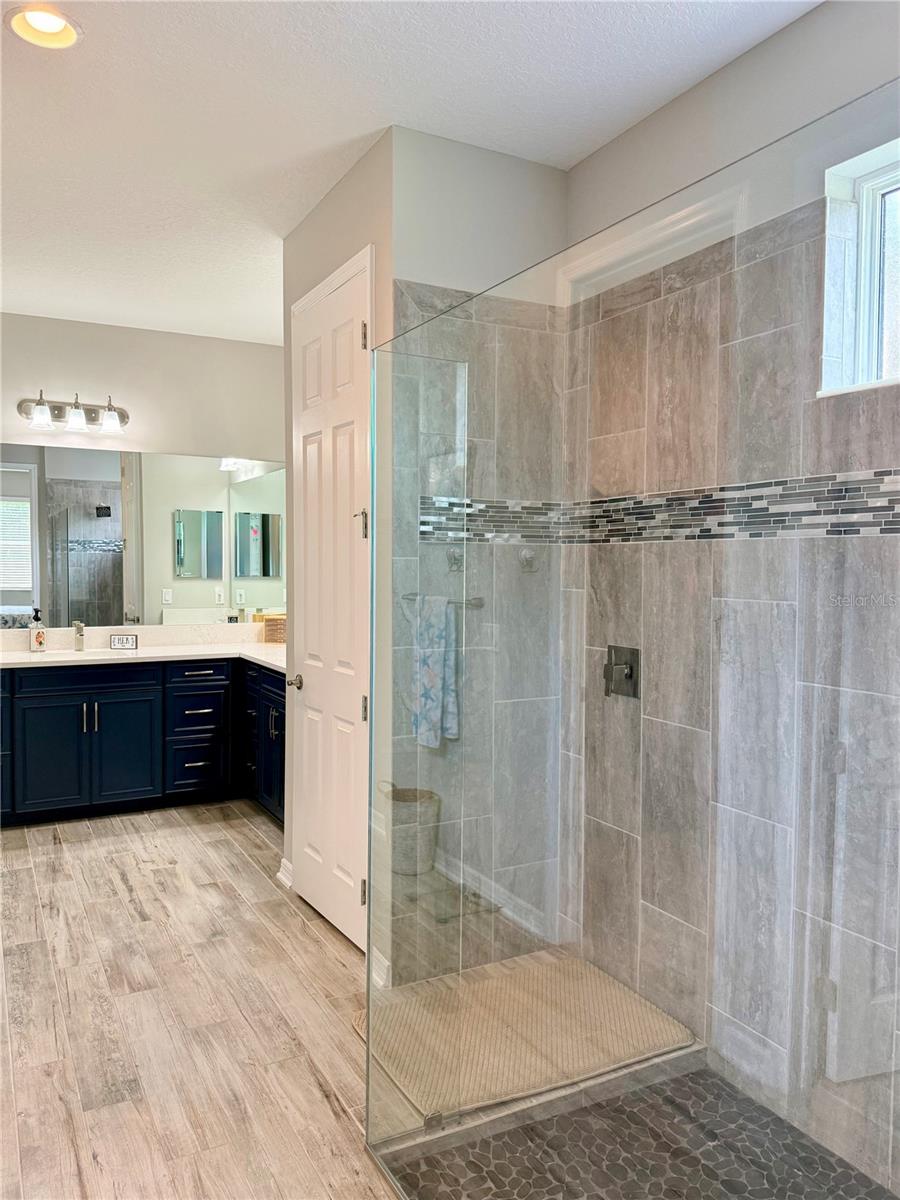 COVE AT TWIN RIVERS - Residential