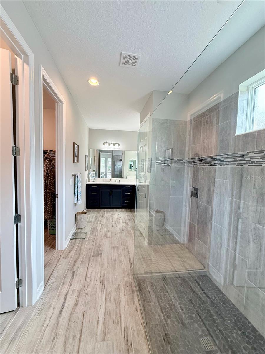 COVE AT TWIN RIVERS - Residential