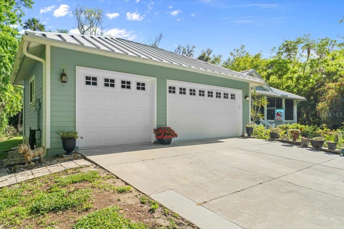 2030 WATERFORD ESTATES DRIVE