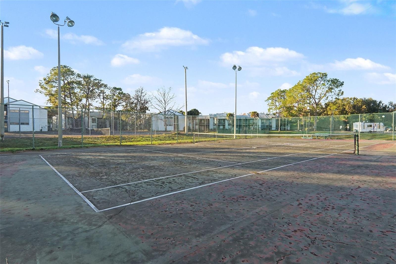 LEMON TREE CONDO SEC 04 - Residential