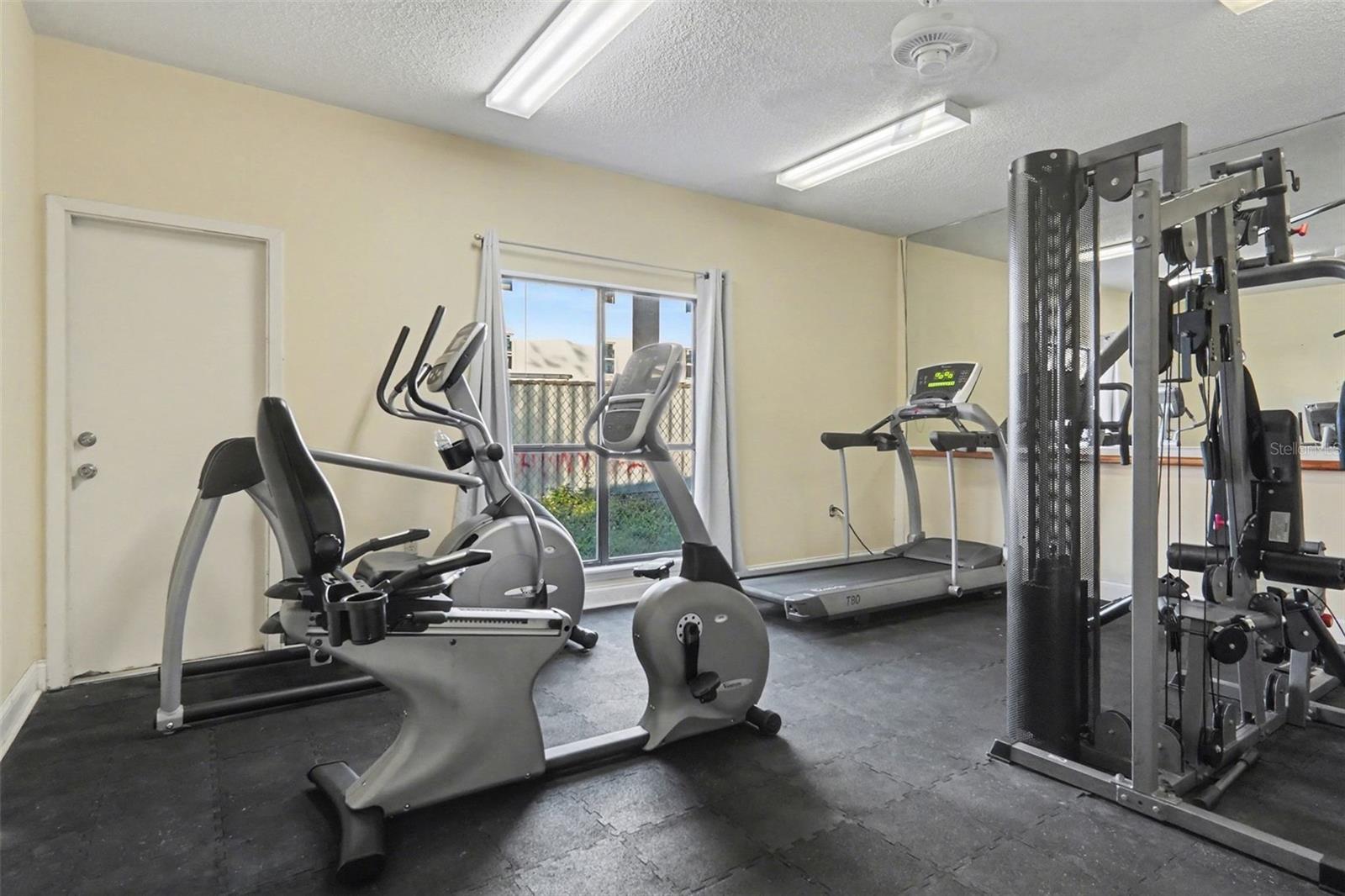 LEMON TREE CONDO SEC 04 - Residential