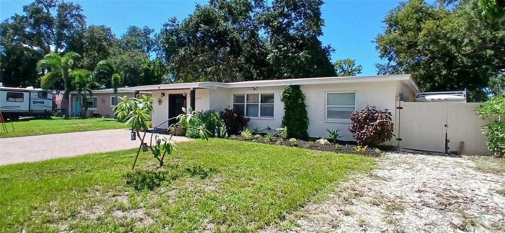 Photo of 12812 Lake Drive, Largo, FL 33774 (MLS # TB8540731)