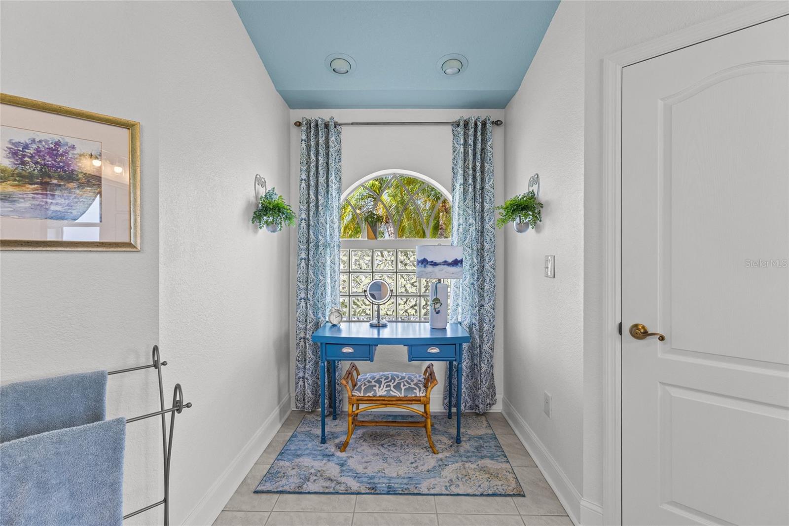 PEBBLE BEACH - Residential