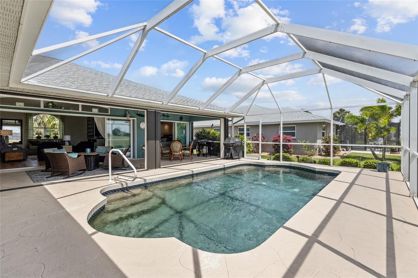 PEBBLE BEACH - Residential