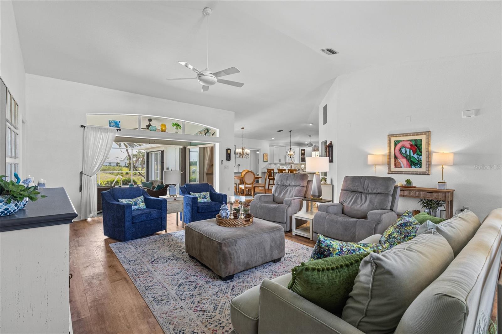 PEBBLE BEACH - Residential